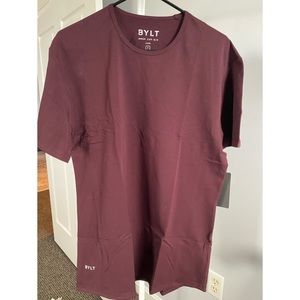NWT! Men’s BYLT Basics Drop-Cut LUX Short Sleeved Shirt.